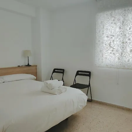 Casa Hiniesta.amplia Y Luminosa.perfecta Familias! 세비야